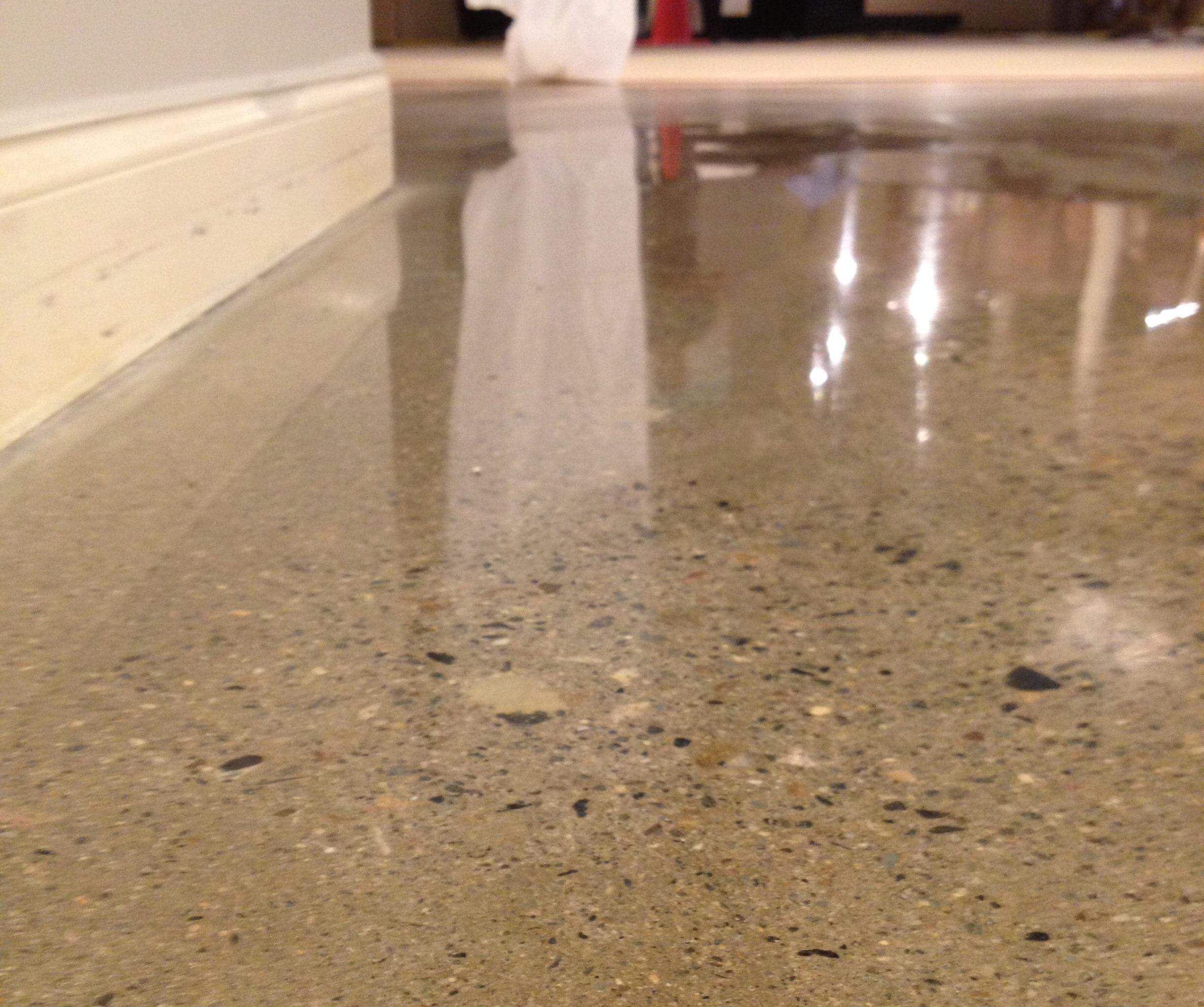 How to polish cement floor